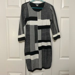 Black and white pattern dress